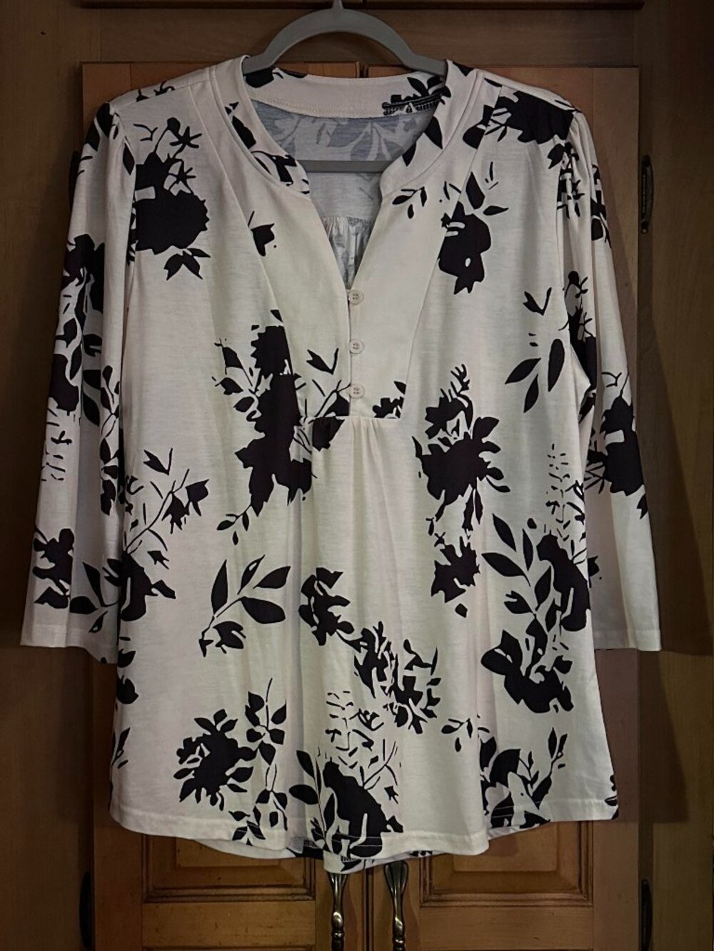 New White/Black Floral Print Top L